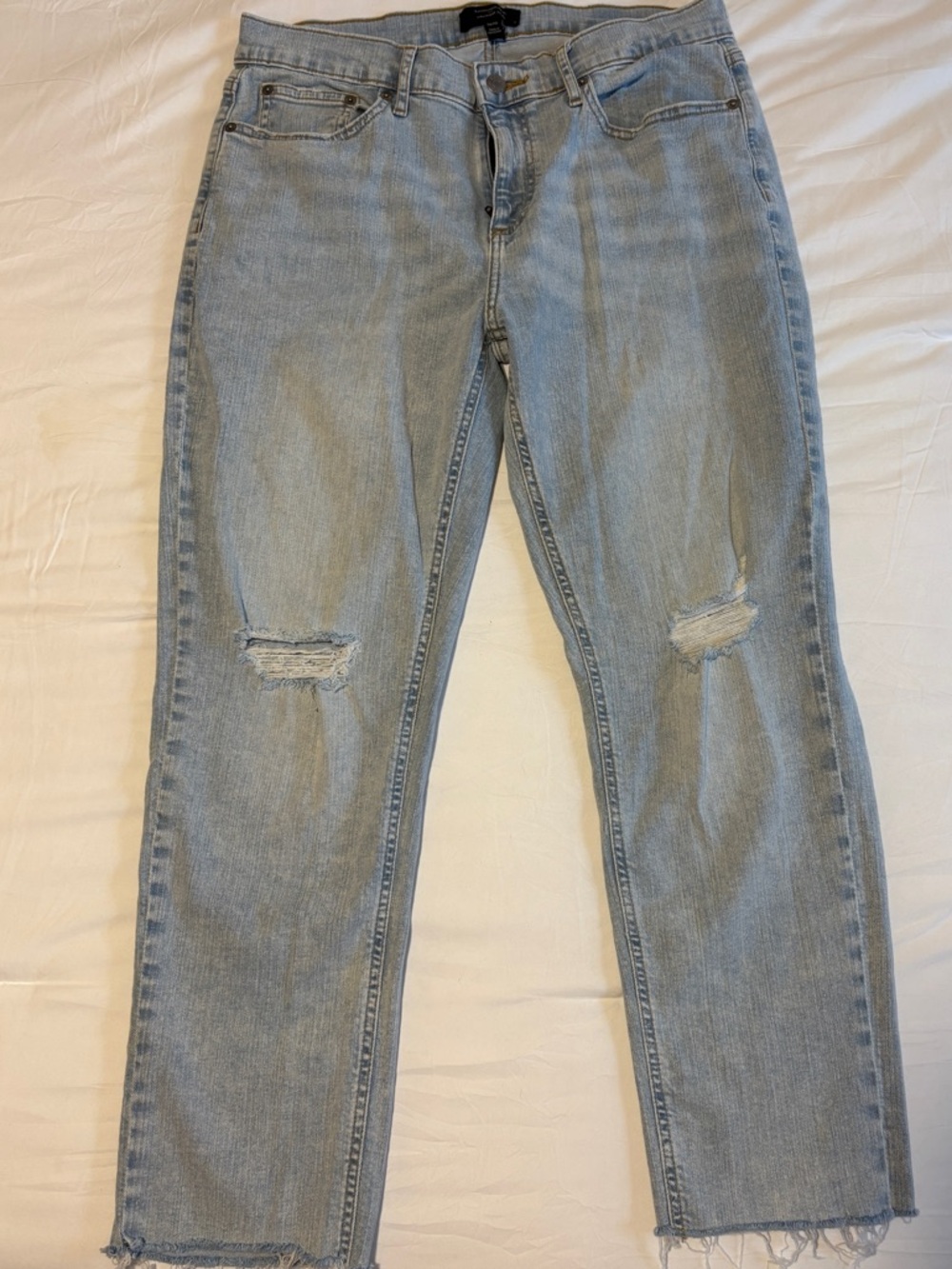 Lightwash Raw Hem Girlfriend Ankle Jeans  - Banana Republic